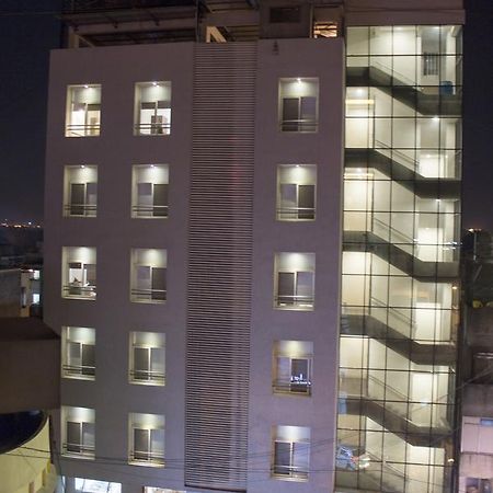 Hotel Sri Sri Executive, Kolhapur Exterior photo