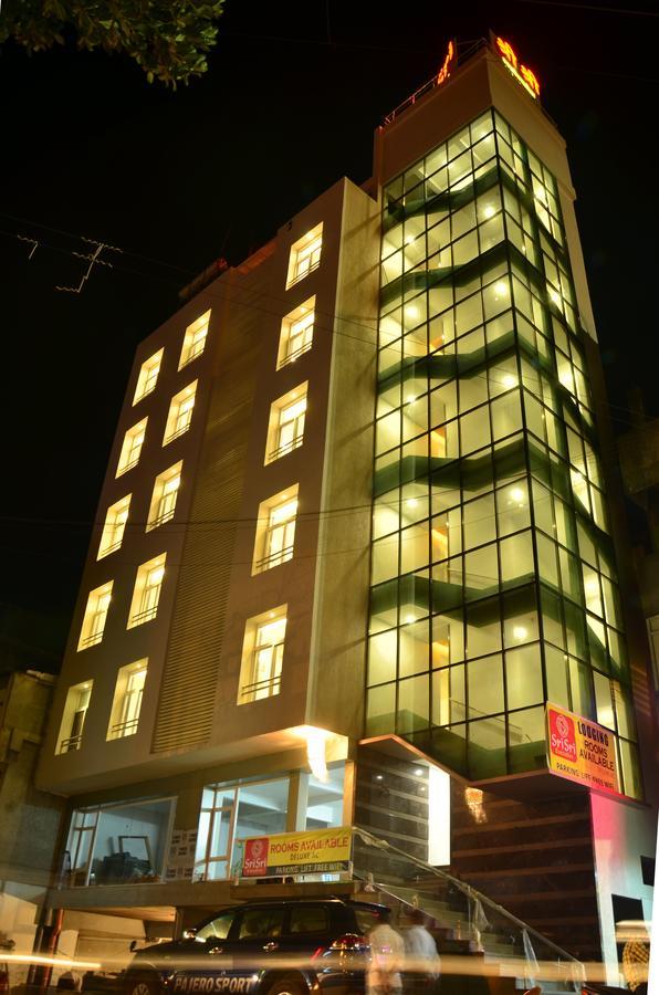 Hotel Sri Sri Executive, Kolhapur Exterior photo